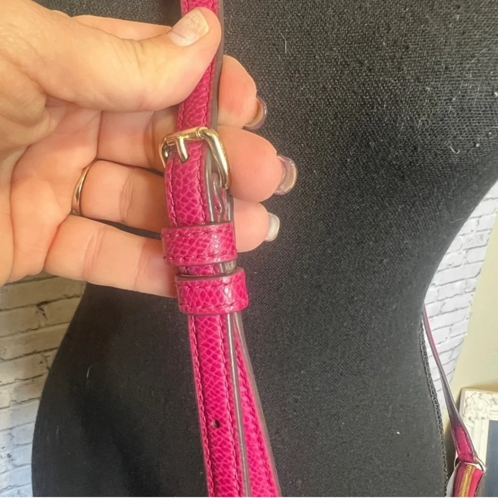 Coach Signature Crossbody Handbag Brown and Raspberry * - Picture 14 of 16